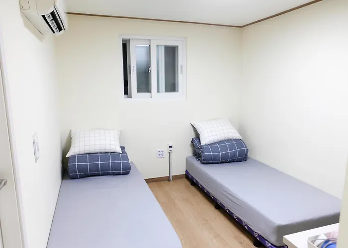 Namsan Gil House 2*
