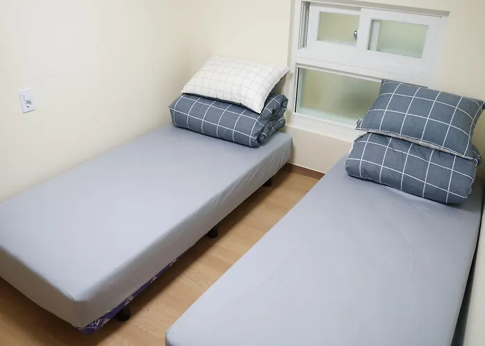 Affittacamere Namsan Gil House 2*